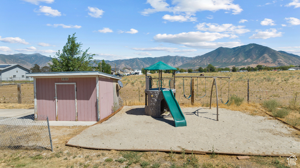 Photo 21 for MLS #2090126 at 745 W Mckellar