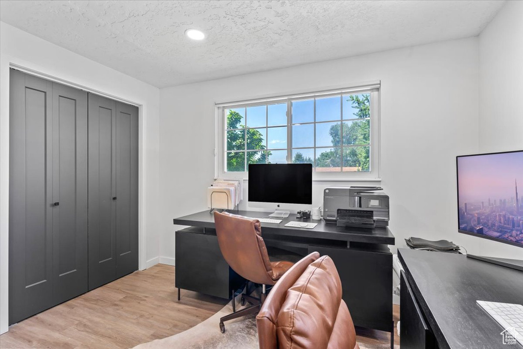 1392 N 450 E Bountiful, UT 84010