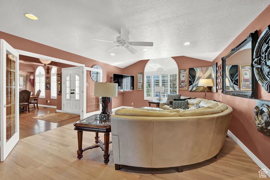 5267 ARAPAHO DR Ogden, UT 84403