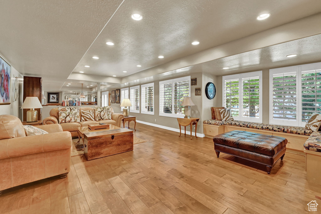 5267 ARAPAHO DR Ogden, UT 84403