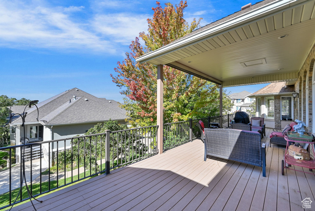 5267 ARAPAHO DR Ogden, UT 84403