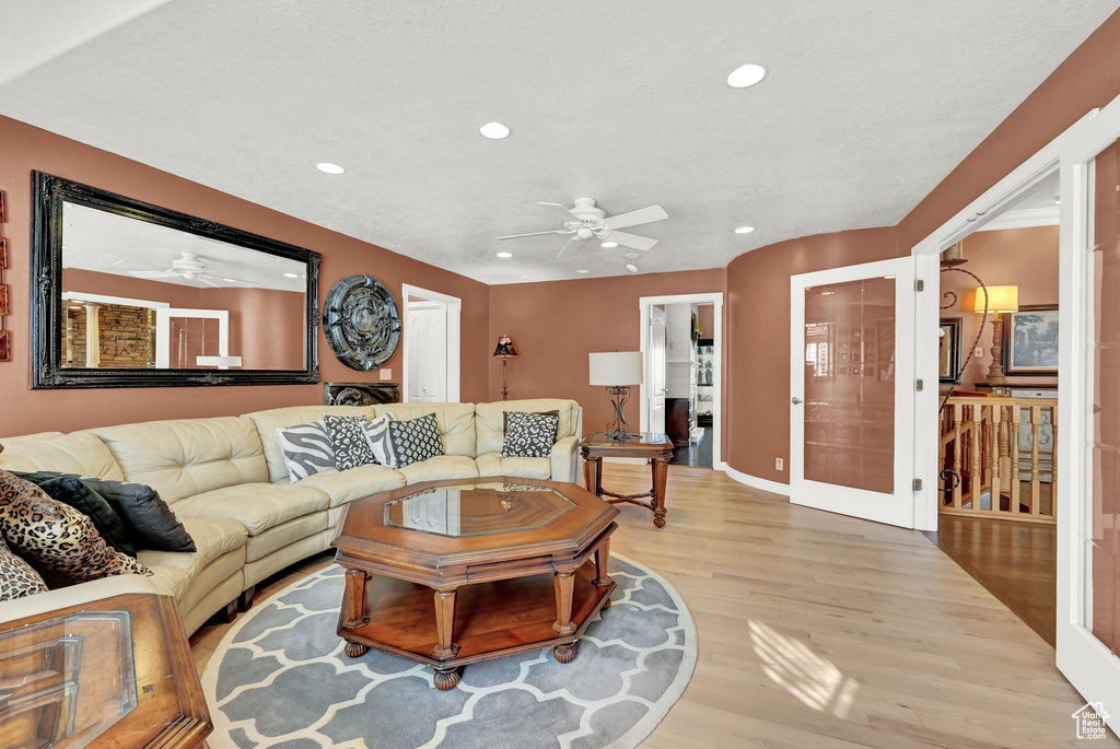 5267 ARAPAHO DR Ogden, UT 84403