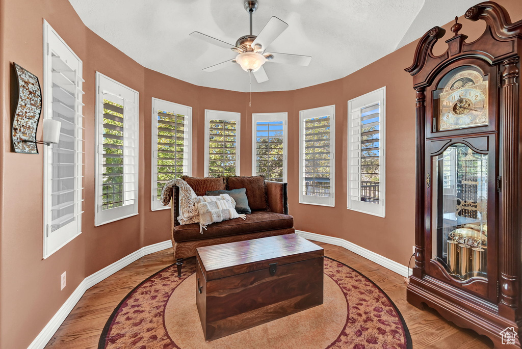 5267 ARAPAHO DR Ogden, UT 84403