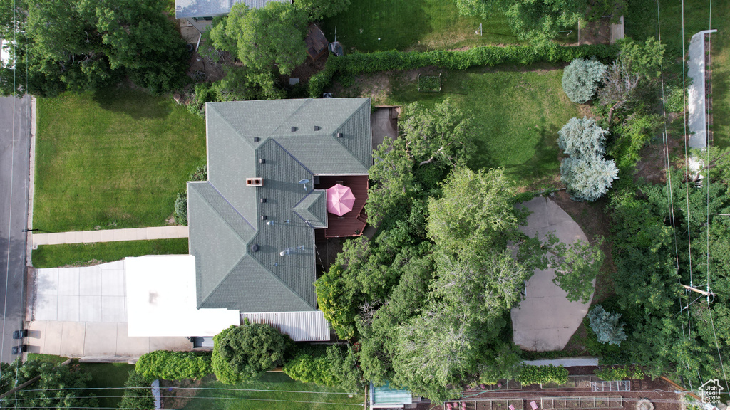 Aerial view of property and surrounding area