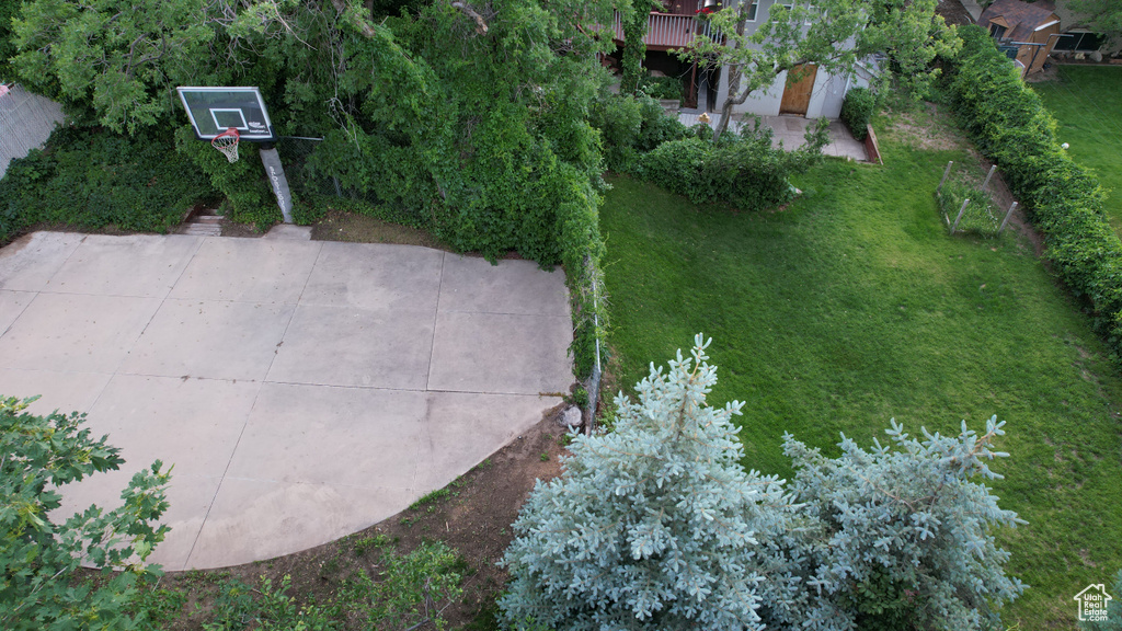 Aerial overview of property\\\\\\\'s location