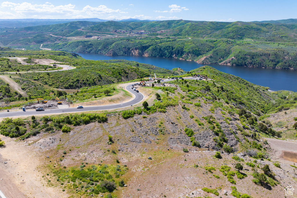 Bird's eye view of a water and mountain view