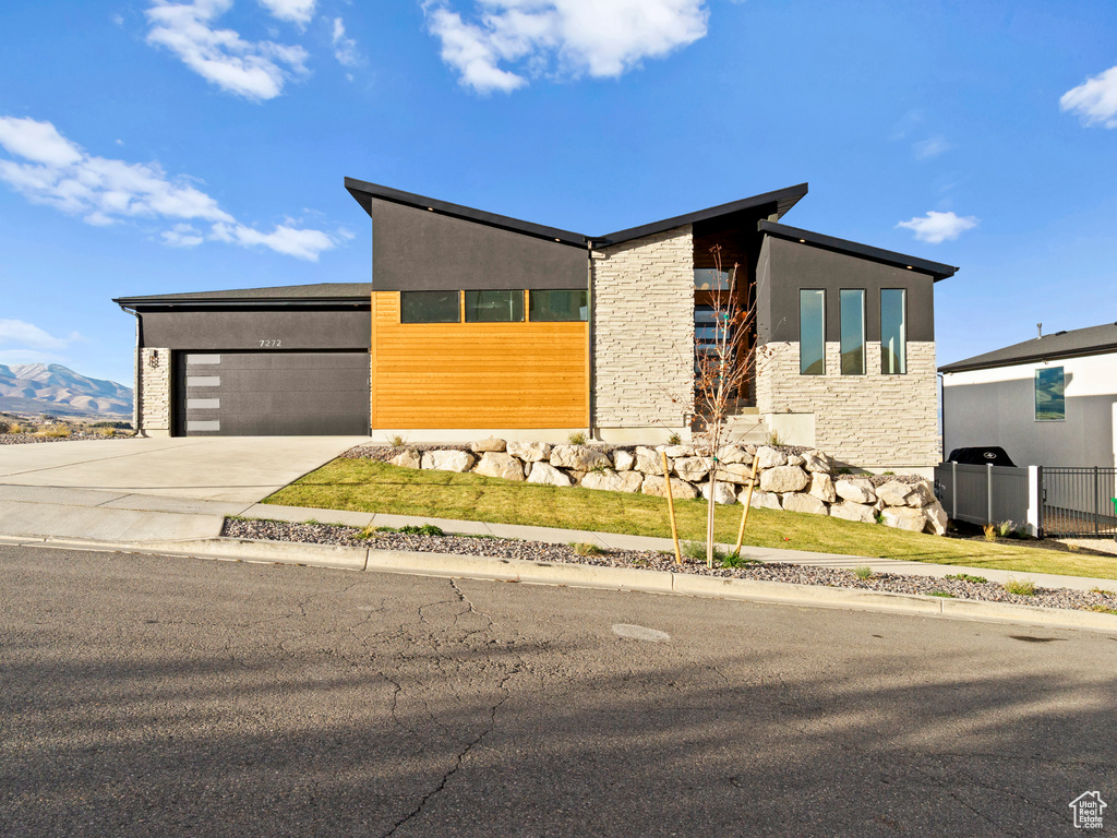 7272 W SUMMIT CREST CIR Herriman, UT 84096