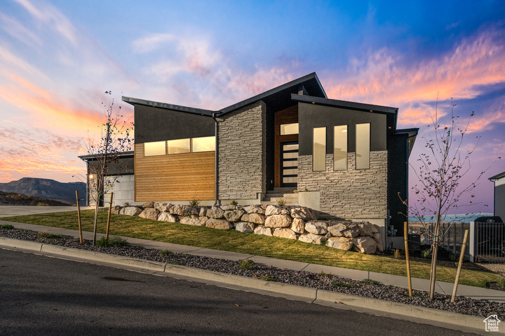 7272 W SUMMIT CREST CIR Herriman, UT 84096