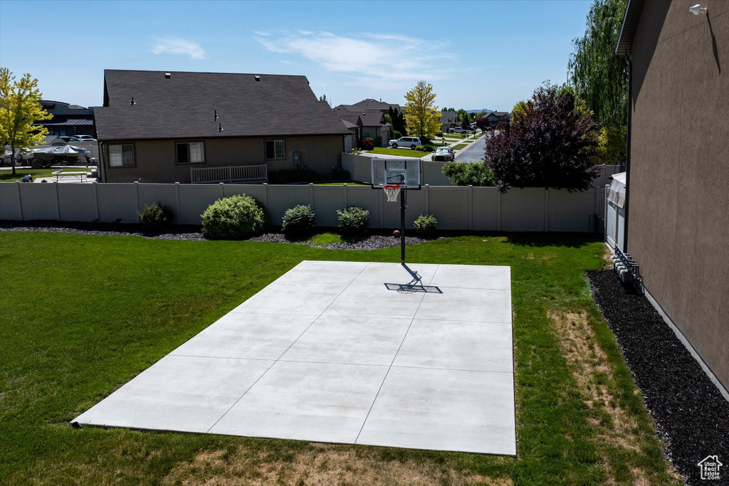 View of patio / terrace with a residential view