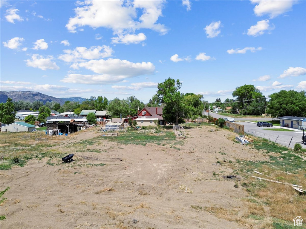 View of yard with a mountain view