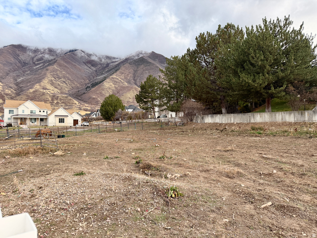 120 E MAGNOLIA LN Mapleton, UT 84664