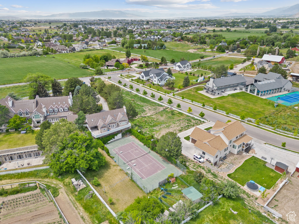 Aerial view of property\\\\\\\\\\\\\\\'s location featuring nearby suburban area