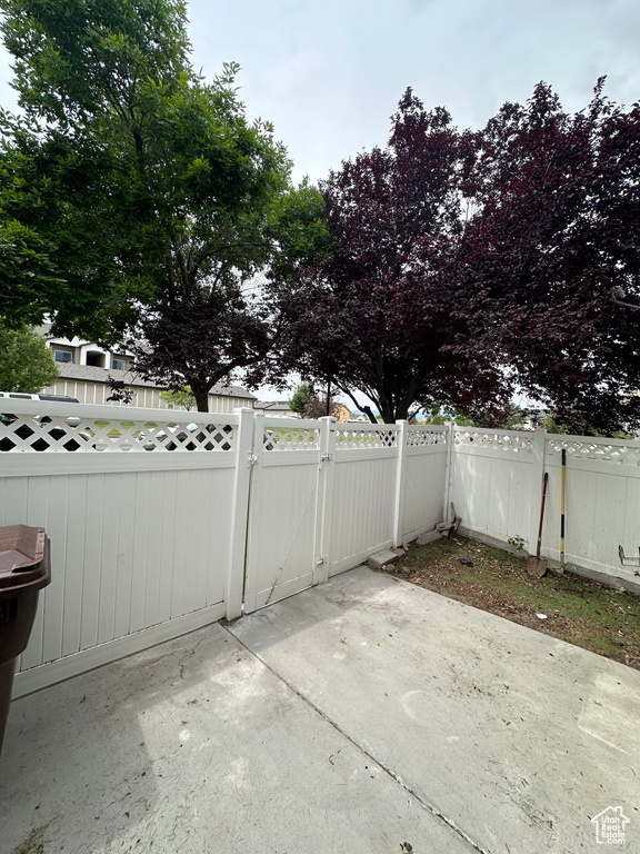 View of patio / terrace featuring a gate