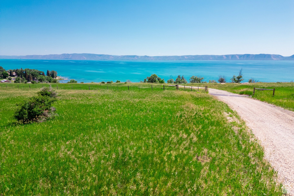 2555 N BEAR LAKE BLVD Garden City, UT 84028
