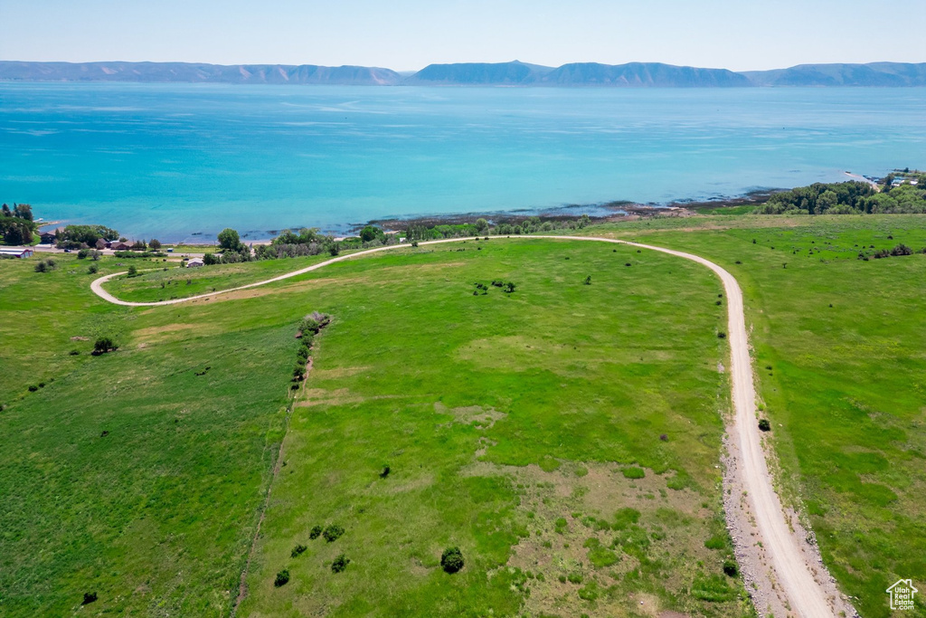 2555 N BEAR LAKE BLVD Garden City, UT 84028
