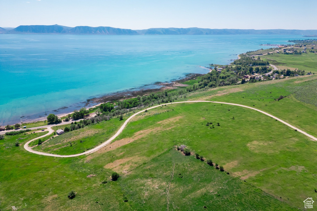2555 N BEAR LAKE BLVD Garden City, UT 84028