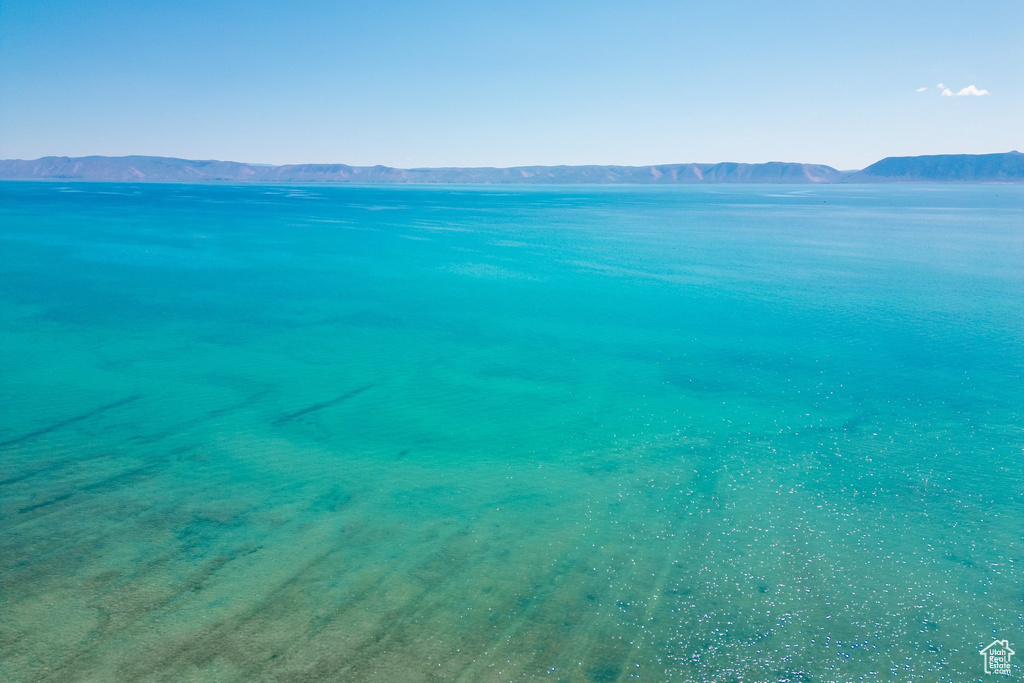 2555 N BEAR LAKE BLVD Garden City, UT 84028