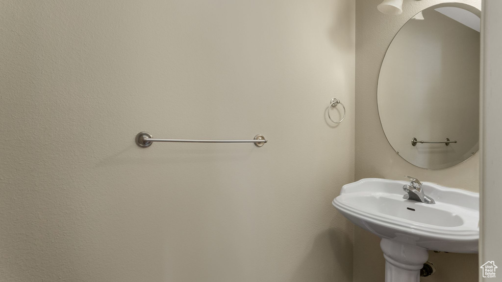 Bathroom with a sink