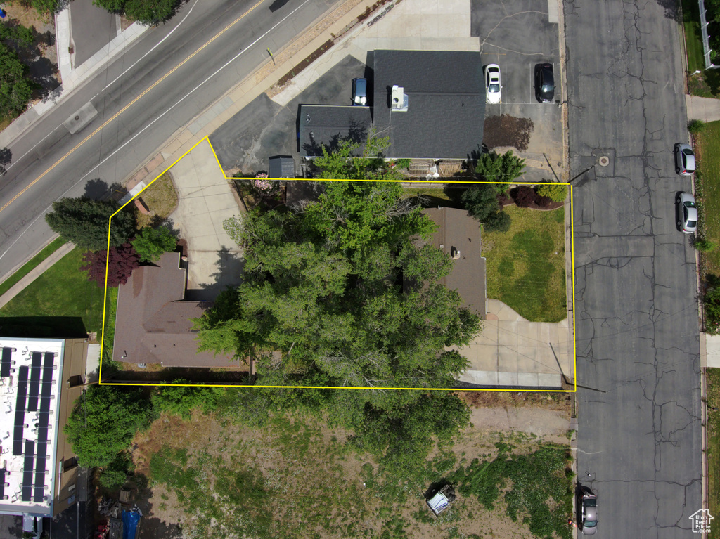 Aerial view of property\\\'s location featuring property boundaries highlighted