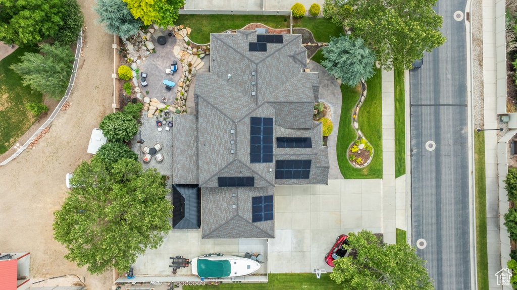 Aerial view of property and surrounding area