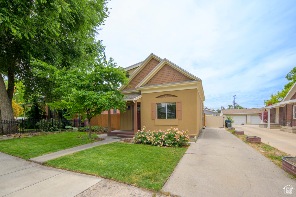 View of front of home with stucco siding