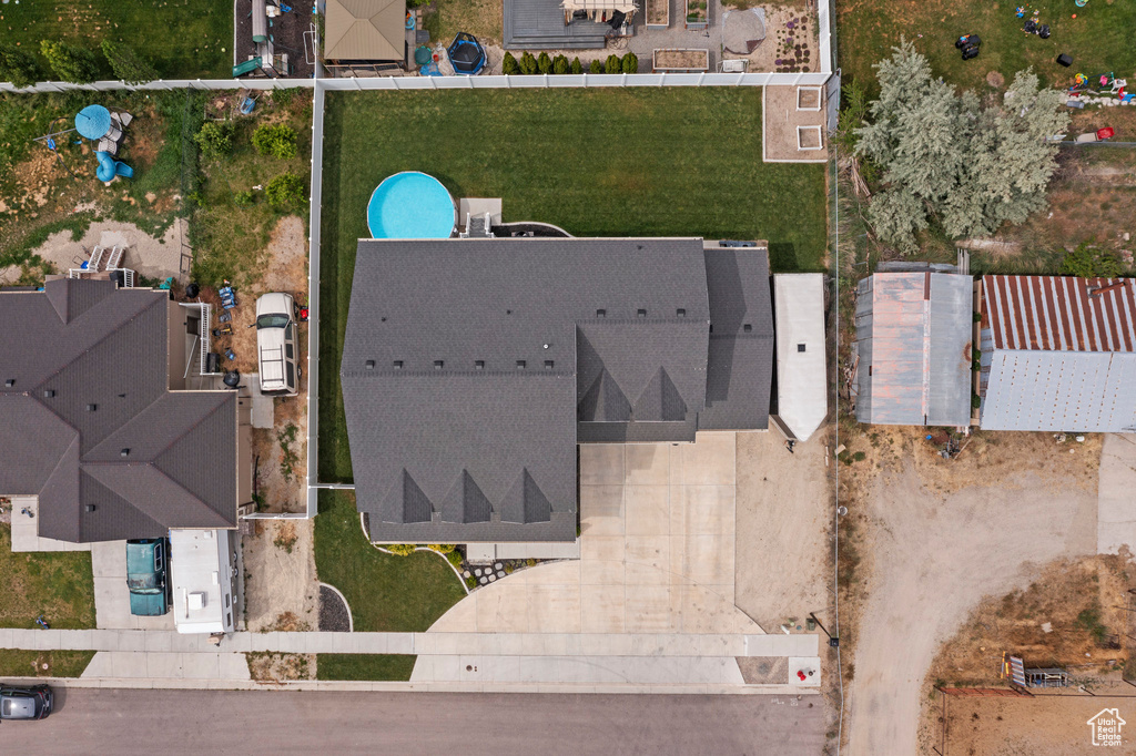 Bird\'s eye view