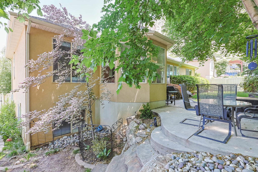 View of patio / terrace featuring outdoor dining area