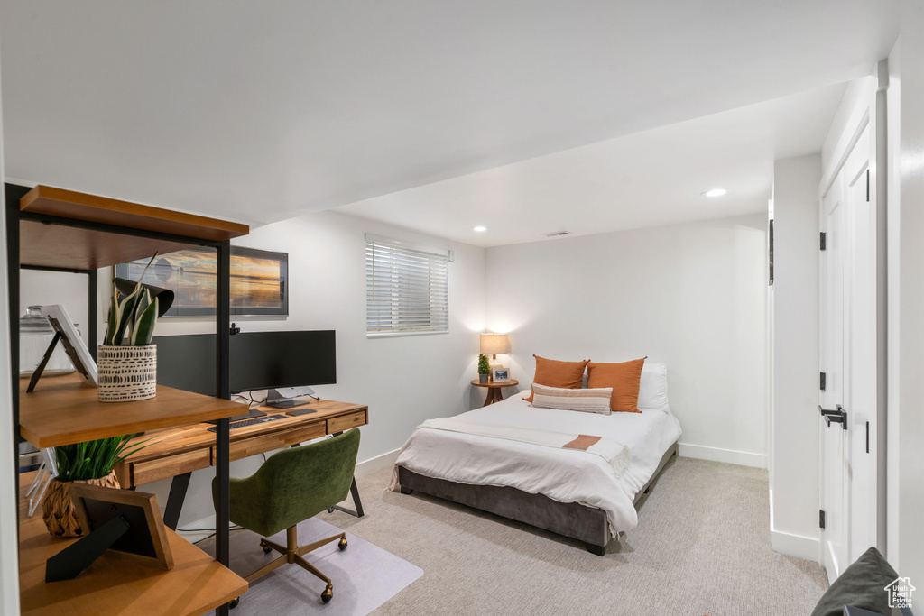 2201 E GREGSON AVE Salt Lake City, UT 84109