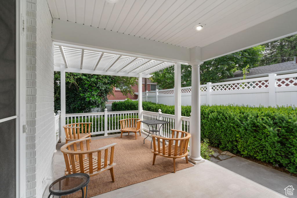 2201 E GREGSON AVE Salt Lake City, UT 84109