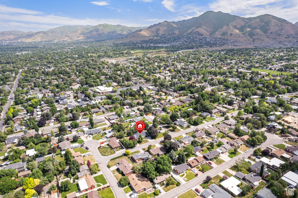 2201 E GREGSON AVE Salt Lake City, UT 84109