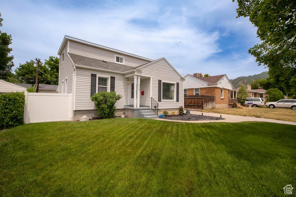 View of front of house with a mountain view