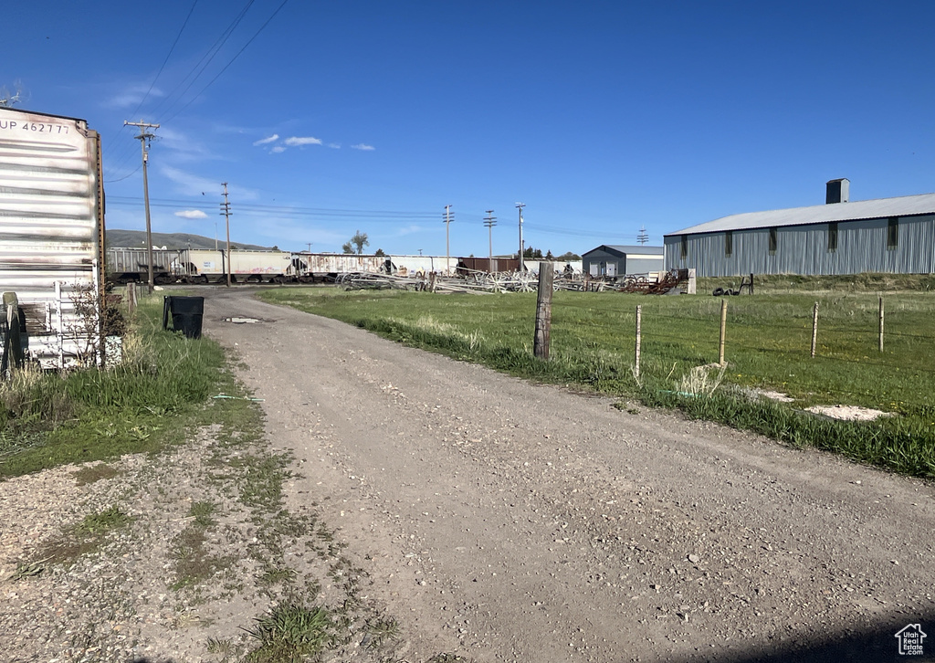 View of dirt / gravel road