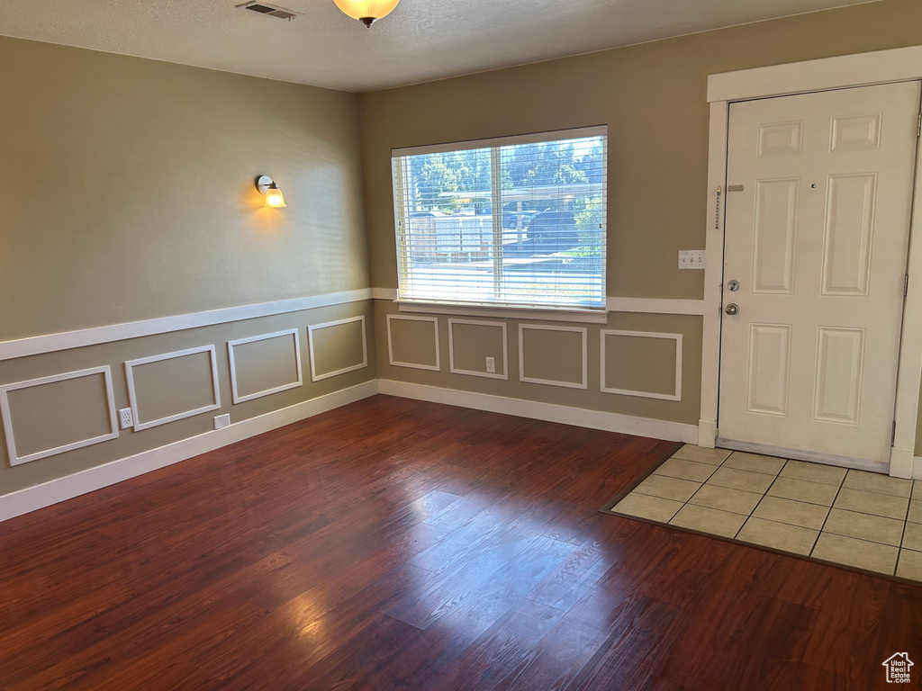 Photo 2 for MLS #2090646 at 373 S State St #10