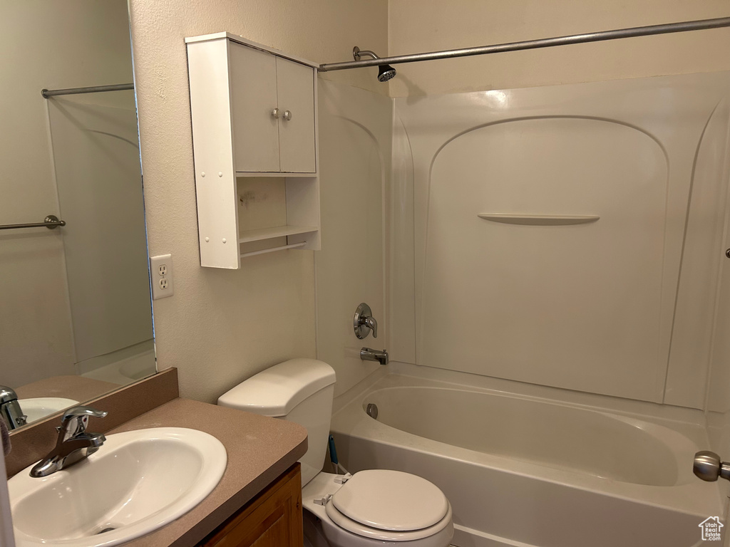 Photo 12 for MLS #2090646 at 373 S State St #10