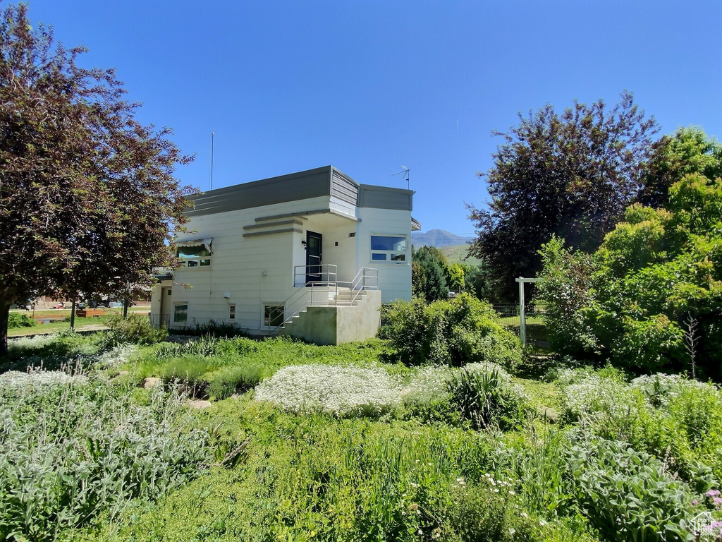 View of side of home