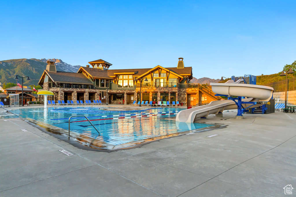 2208 E SNOW BLOSSOM WAY Draper, UT 84020