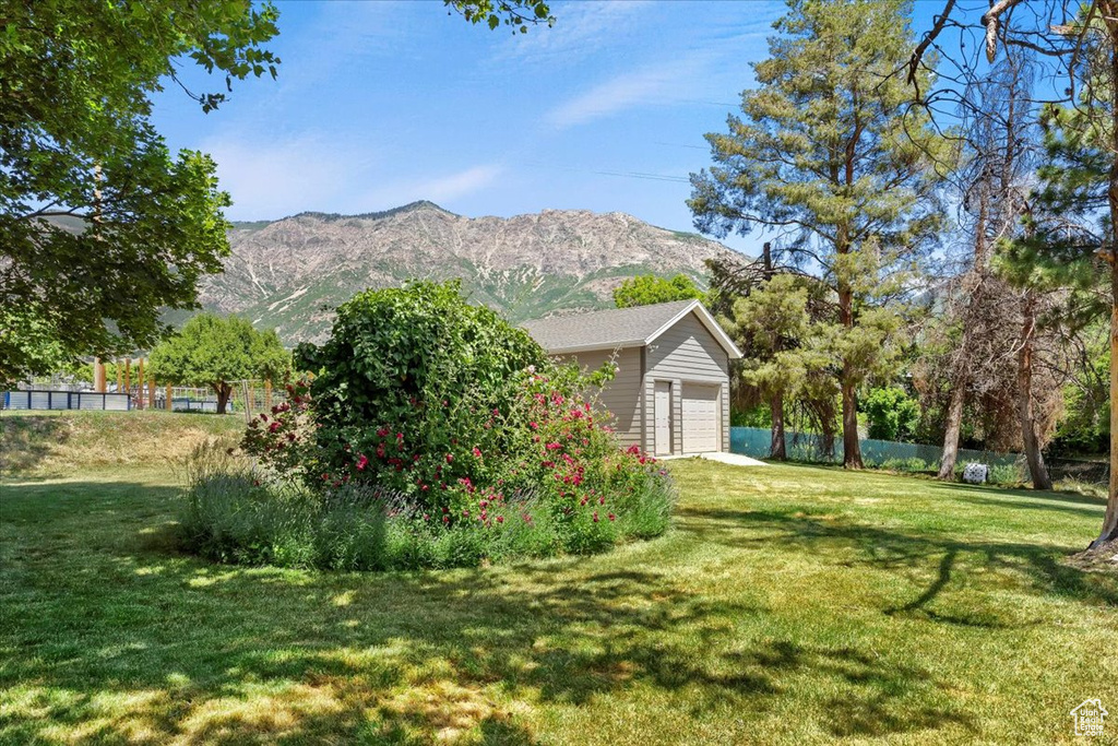 View of yard with a mountain view