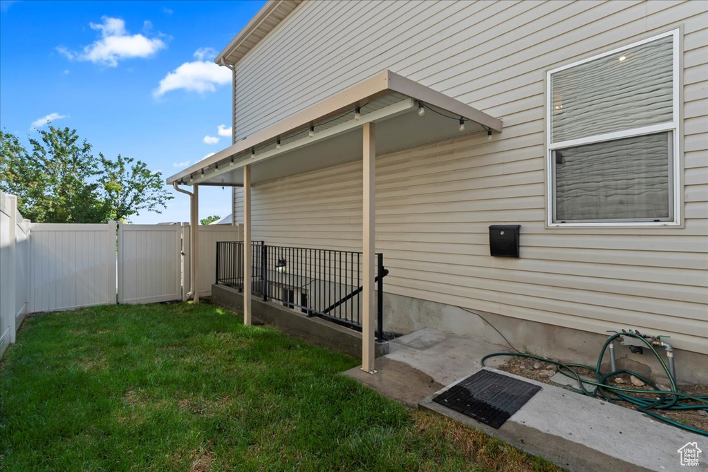 View of property exterior