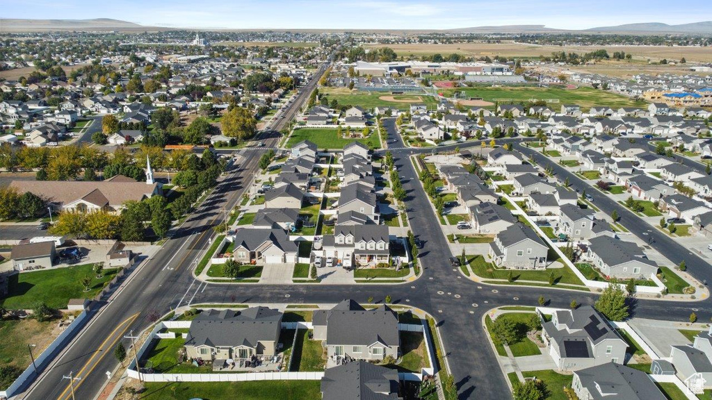 665 S 1400 W Syracuse, UT 84075