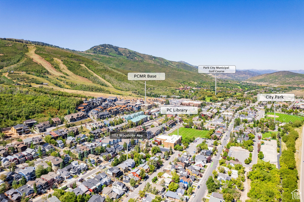 Bird's eye view of a mountainous background
