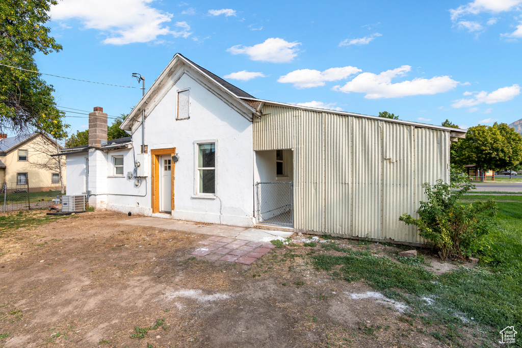 Photo 10 for MLS #2090787 at 188 E 100 North