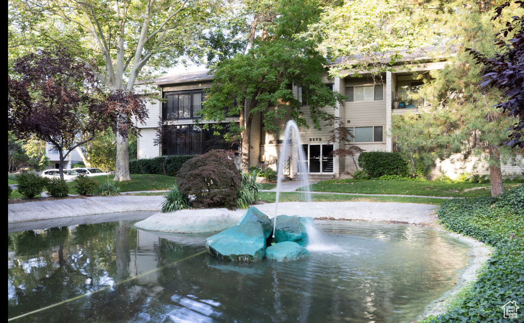 View of surrounding community