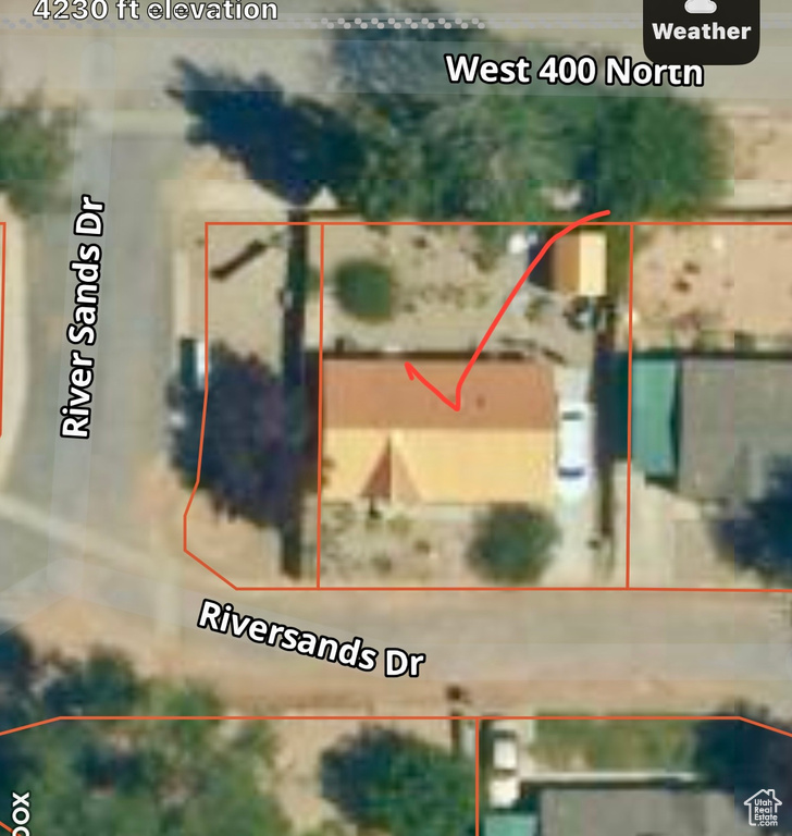 Aerial view of property\\\\\\\\\\\\\\\'s location with property parcel outlined