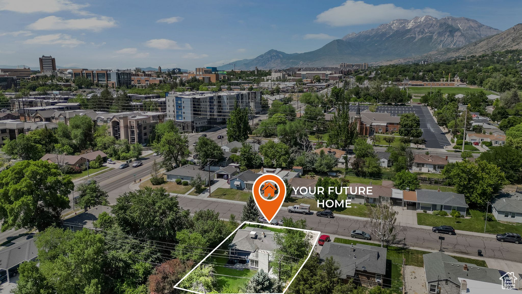 View of property location featuring property boundaries highlighted and a mountain backdrop