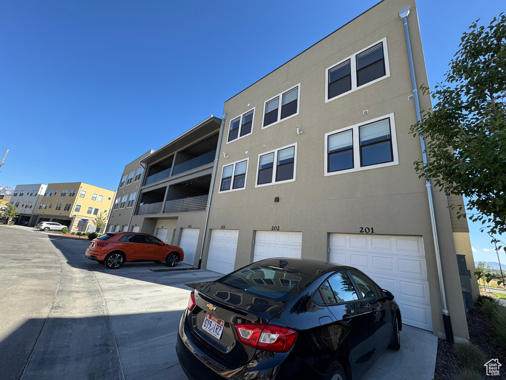 8392 S SKY MIRROR LN #302 Midvale, UT 84047