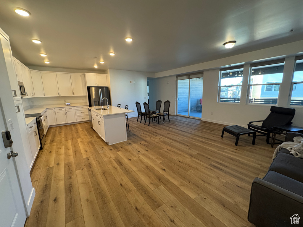 8392 S SKY MIRROR LN #302 Midvale, UT 84047