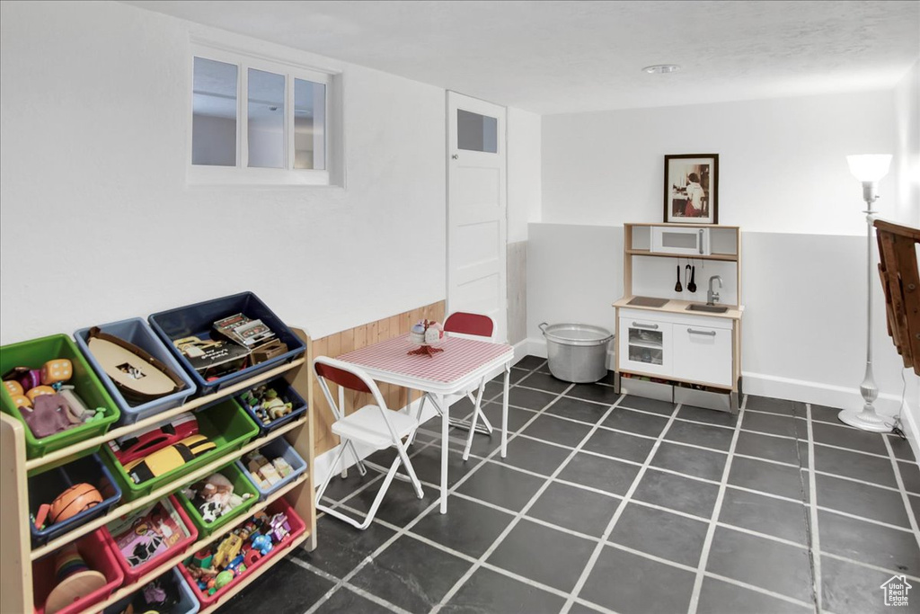 Playroom with baseboards