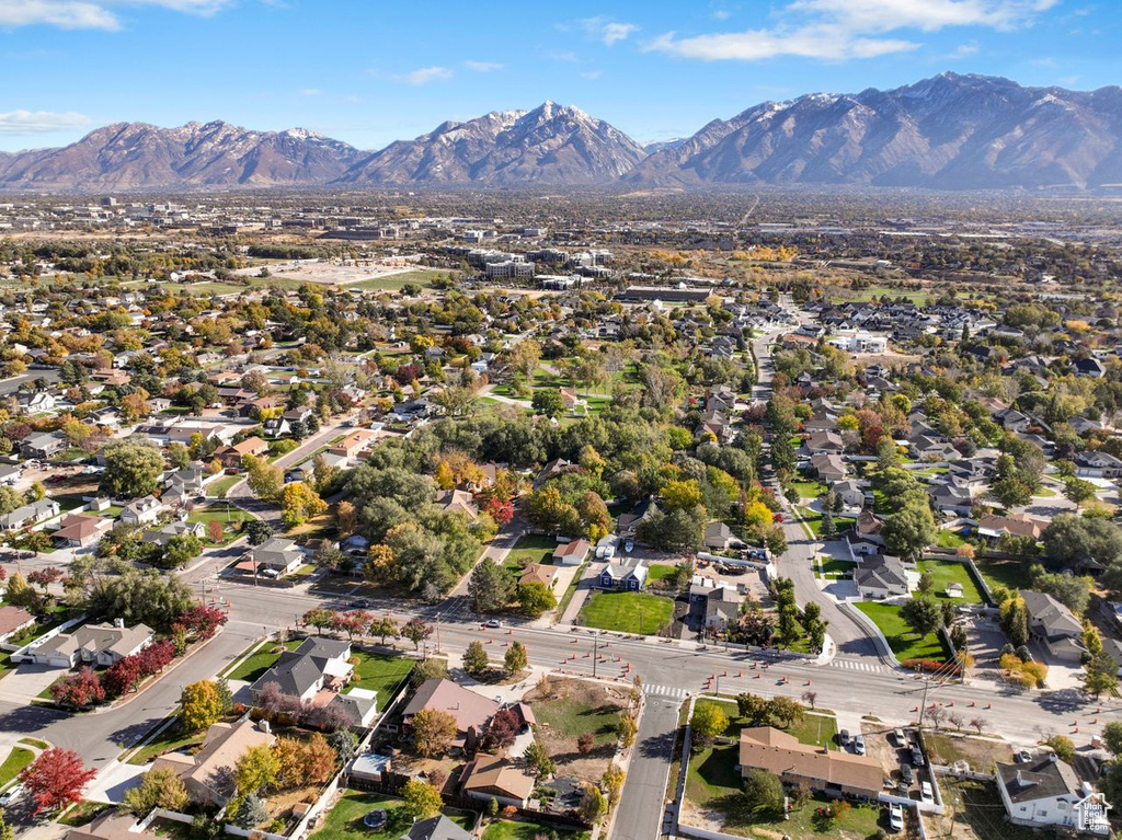 Aerial overview of property\\\\\\\\\\\\\\\\\\\\\\\\\\\\\\\\\\\\\\\\\\\\\\\\\\\\\\\\\\\\\\\\\\\\\\\\\\\\\\\\\\\\\\\\\\\\\\\\\\\\\\\\\\\\\\\\\\\\\\\\\\\\\\\'s location with a mountain backdrop and nearby suburban area