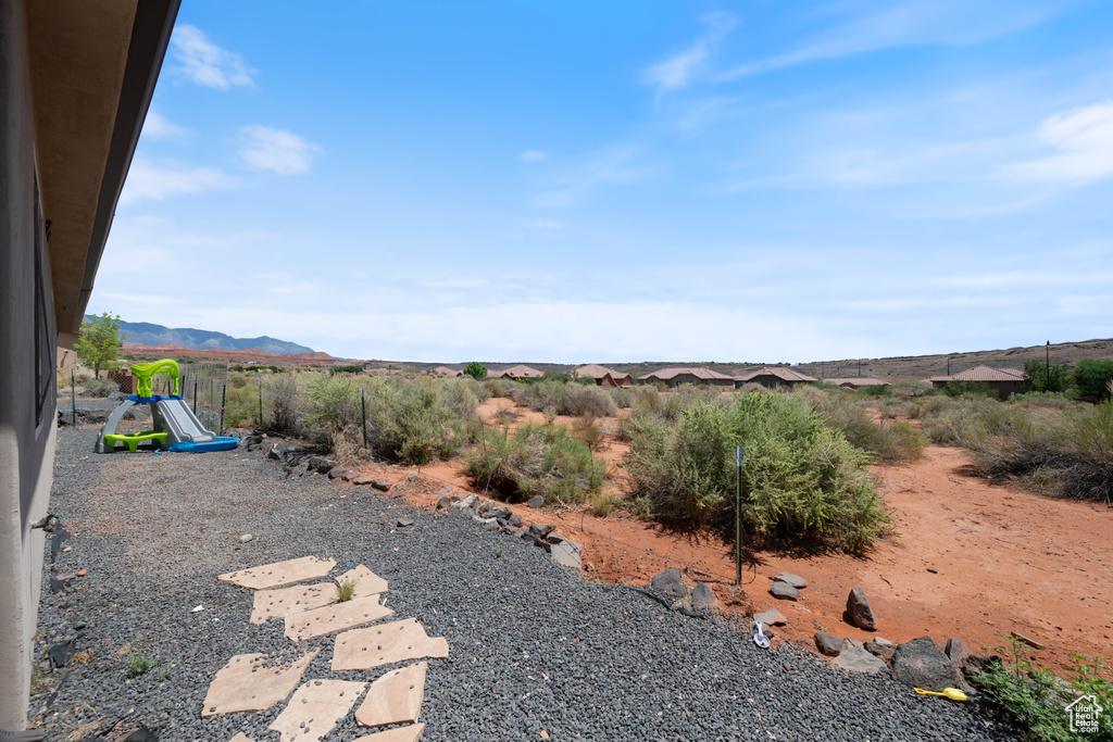View of yard with a mountain view