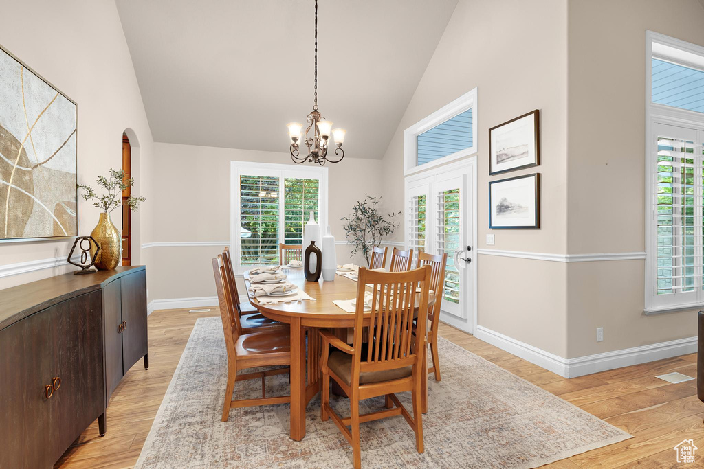 2221 E FISHER LN Salt Lake City, UT 84109